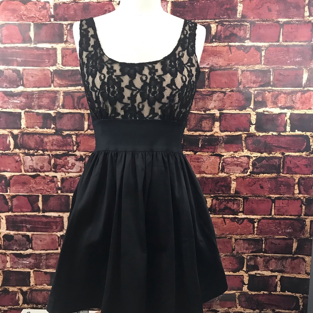 Forever 21 F21 Little black dress sleeveless lace